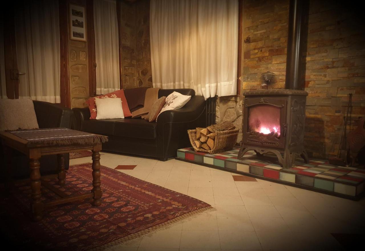 Mouli Del Riu Bed & Breakfast Saint-Pierre-dels-Forcats Ngoại thất bức ảnh