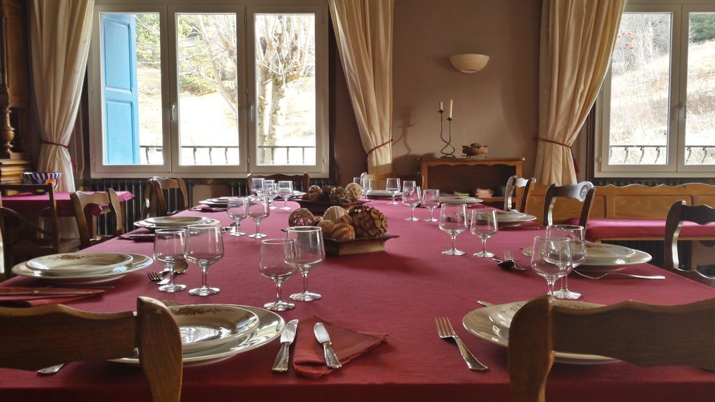 Mouli Del Riu Bed & Breakfast Saint-Pierre-dels-Forcats Ngoại thất bức ảnh